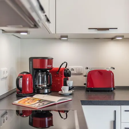 Lifestyle _ Honeymoon_suite *